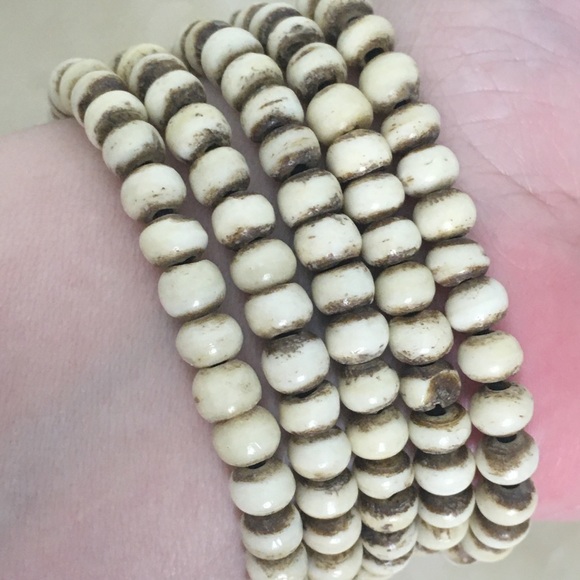 NWT 5 strand beaded bracelet shell and wood - Picture 5 of 8